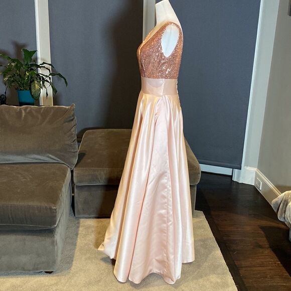 Women’s Full Length Sequined Bodice V-Neck Party Prom Dress Size 8 NWOT - Picture 4 of 11